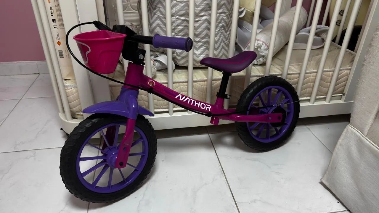 Bicicleta de Equilíbrio Nathor Aro 12 Rosa/Roxa com Cestinha - Foto 2
