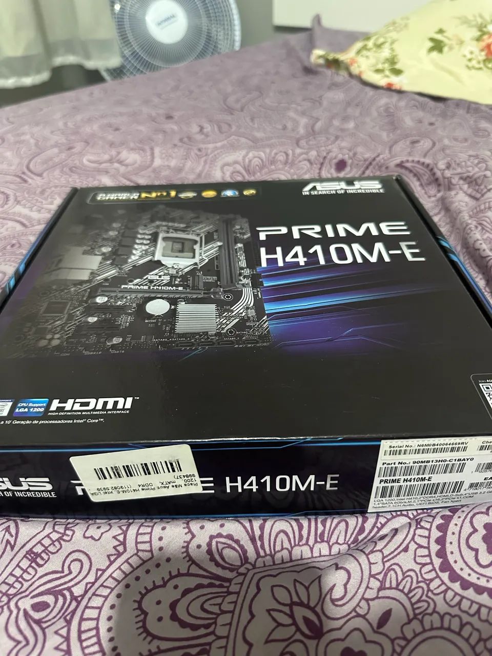 Placa mãe ASUS nova 