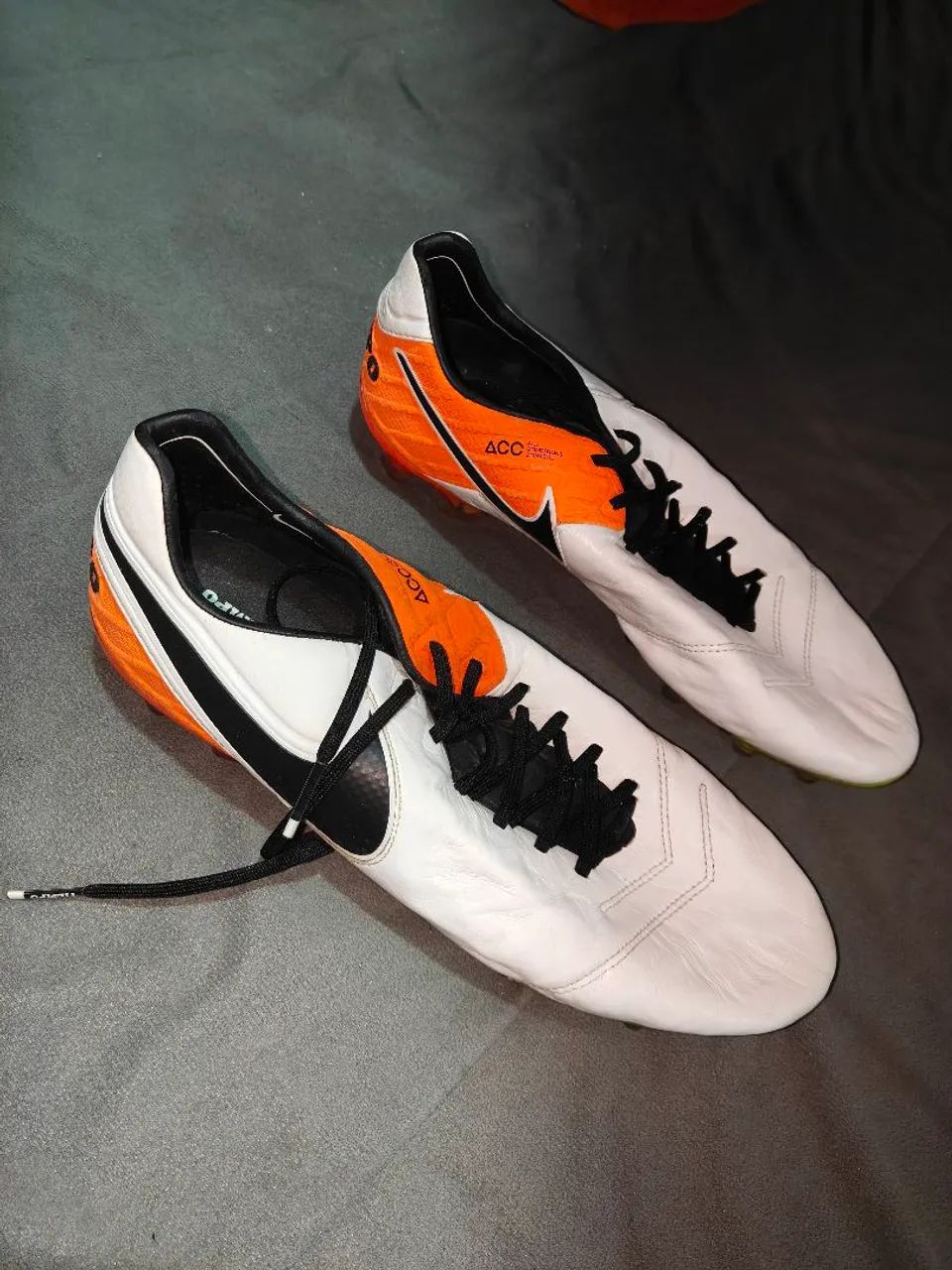 TIEMPO レンジェンド6 Nike relança a clássica Tiempo Legend “Touch of Gold” eternizada