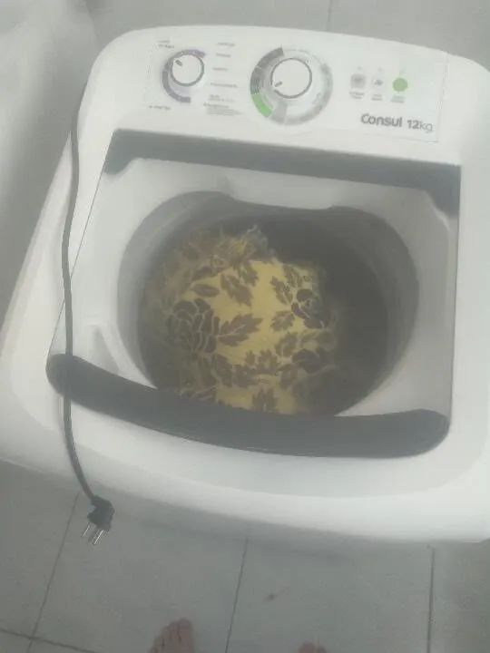 Vendo máquina 1000 reais 