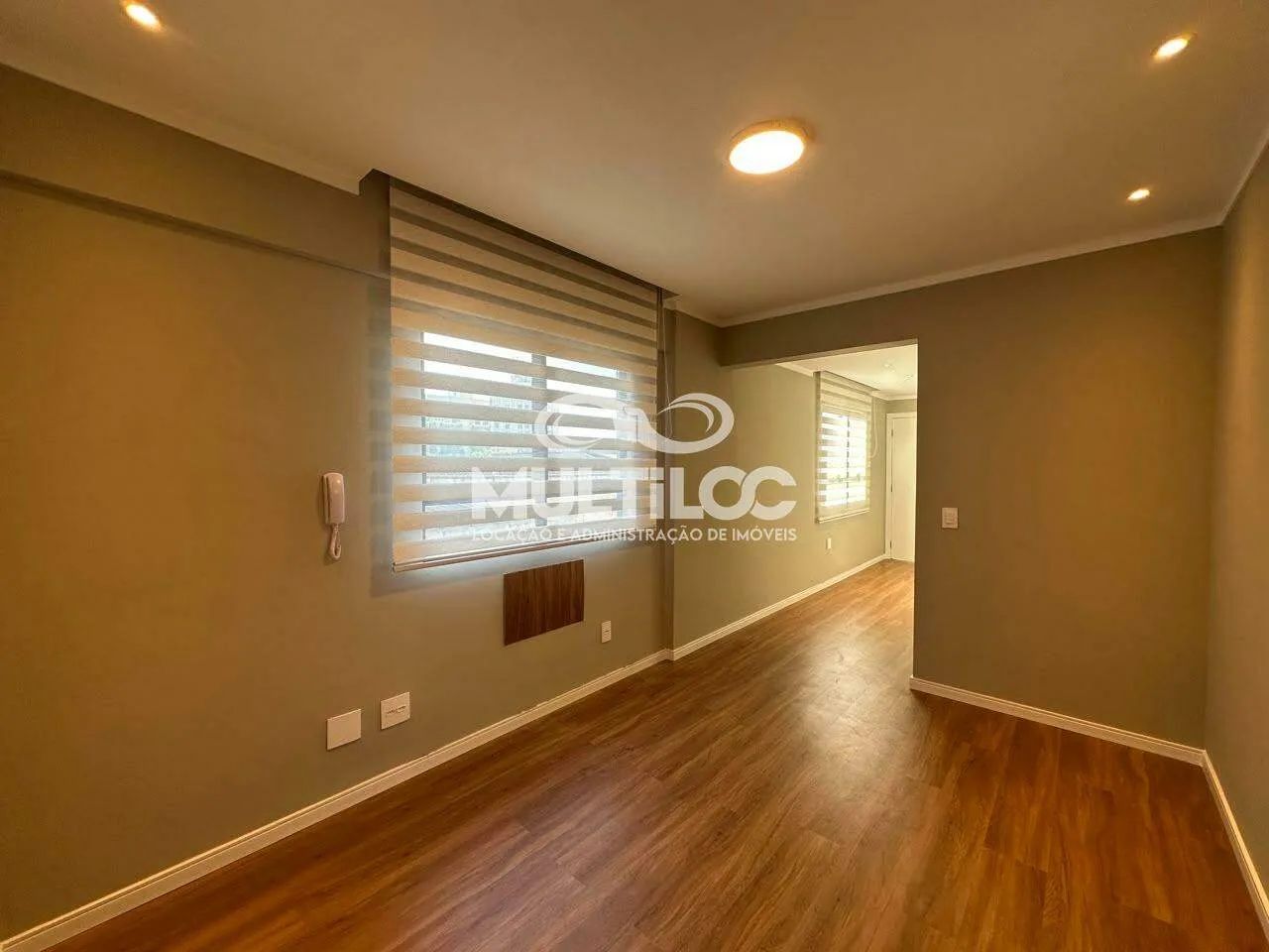 Sala Comercial Moderna e Sofisticada  45 m² | Pronta para o Seu Negócio - Foto 3