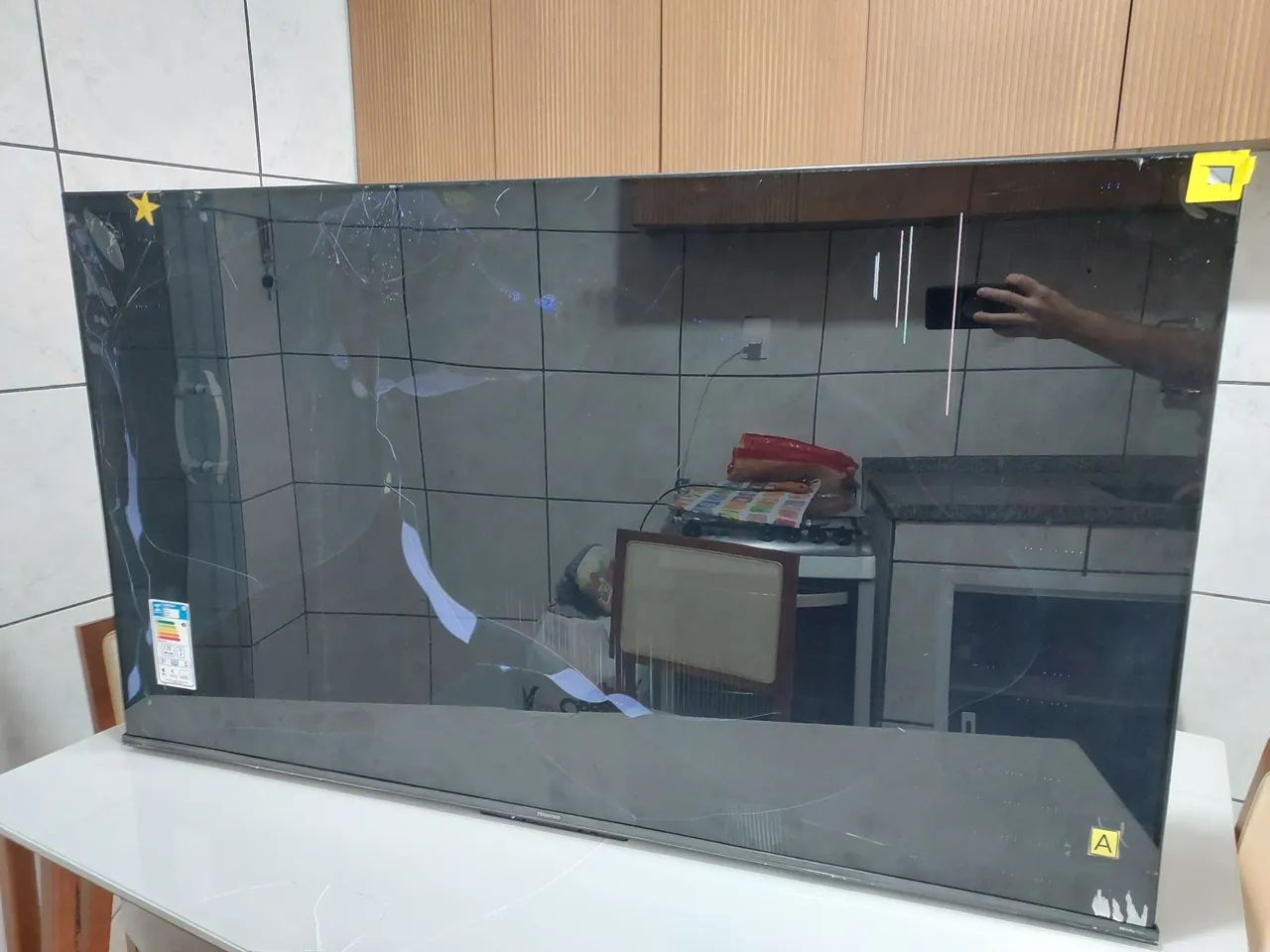 Vendo Televisão com a tela quebrada 55" HISENSE 