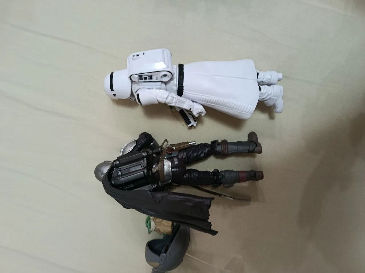 Bonecos Action figures Star Wars Mandaloriano , Grogu e trooper - Foto 2