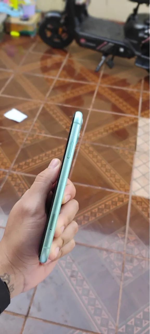 iPhone 11 128gb - Midnight Green (Verde) - Foto 4