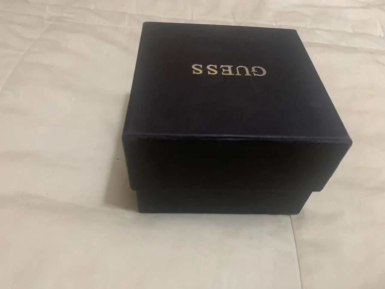 Caixa Guess Papelão  - Foto 4
