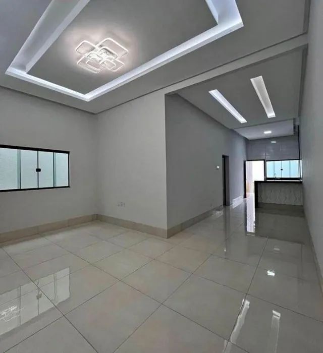 Casa com dois quartos charmosa e iluminada