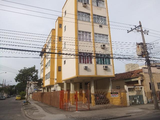 Maravilhoso Apto 02qts depedencia vaga e elevador na melhor localização de Olaria - Foto 14