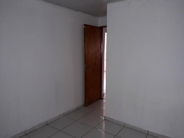 Vendo casa quitada só transferir aceito carro e moto - Foto 3