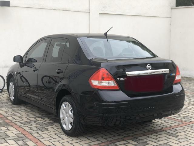 Tiida sedan 1.8