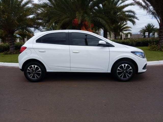 Chevrolet Onix LTZ 1.4 Manual Flex Branco 2015 - Foto 4