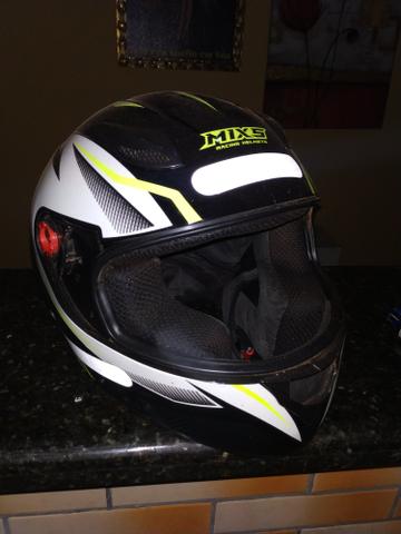 Capacete