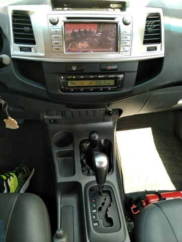 Toyota Hilux Srv 3.0 4x4 automática diesel - Foto 9