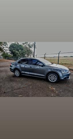 Jetta 2.0 confortiline 2013 . R$ 41.000 - Foto 2