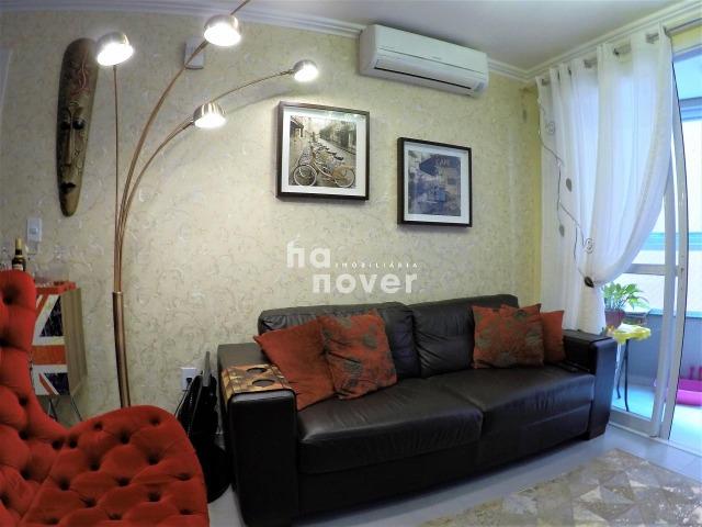 Apto Semi Mobiliado, Bairro Dores, 2 Dormitórios (1 Suíte), 2 Vagas, Elevador