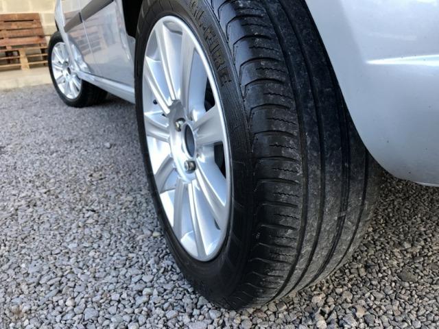 Ford - Fiesta 1.6 - Completo - Foto 13