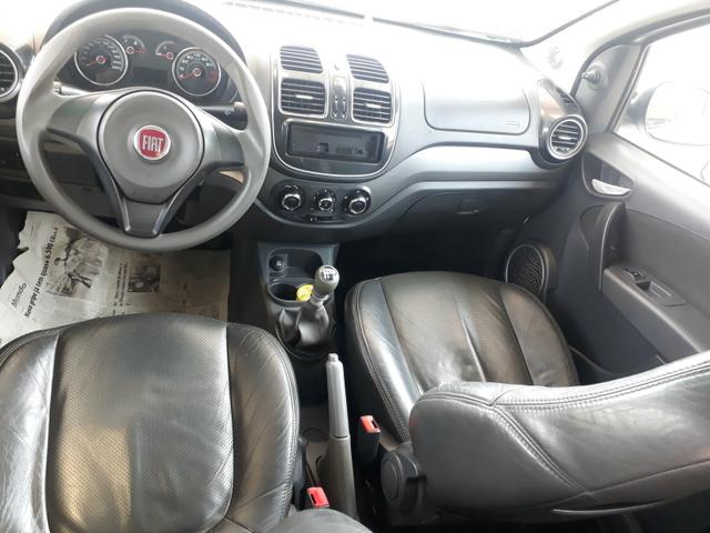 Grand siena 1.4 2015 IPVA e transferência grátis - Foto 4