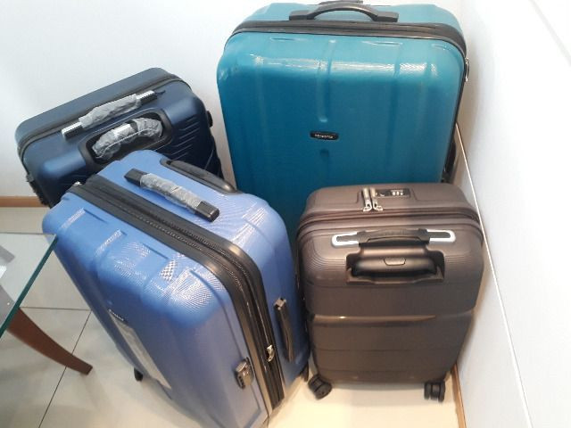 samsonite e american tourister