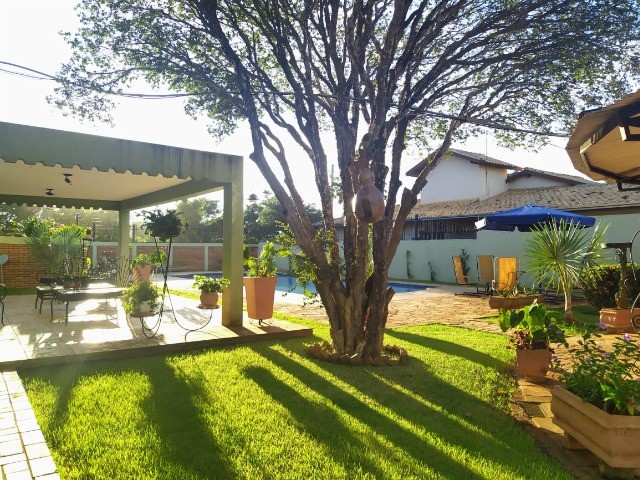 Pequena mansão 4 Suítes com excelente área de lazer - Foto 4