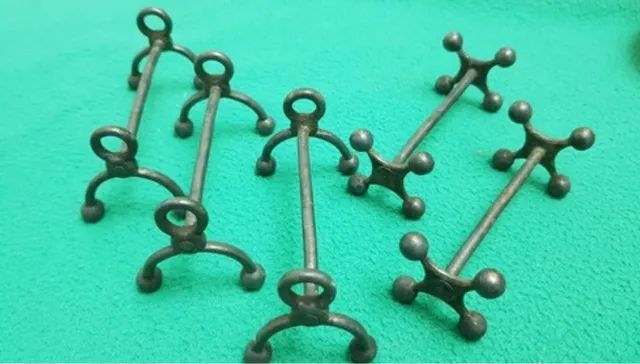 Descanso De Talheres Em Prata(?). 5 Pçs. Antiguidade De Família