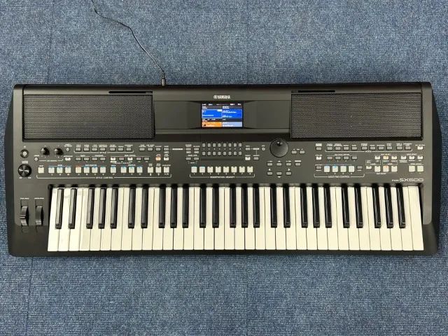 Teclado Yamaha PSR-SX600 Arranjador - Simili Música