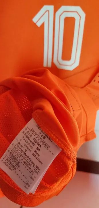 VENDO ESSA CAMISA ORIGINAL NIKE ( HOLANDA )USADA EM BOAS CONDIÇÕES;...(TAMANHO M) ADULTO. - Foto 4