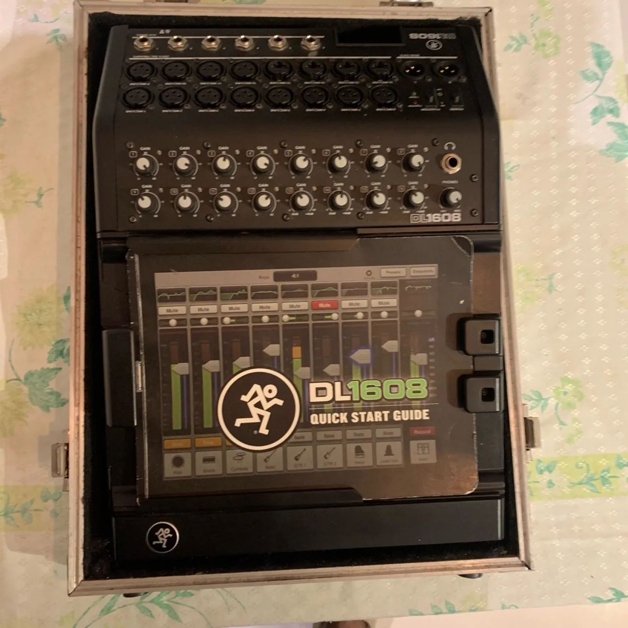 Mesa de som Mackie DL1608 - Foto 2