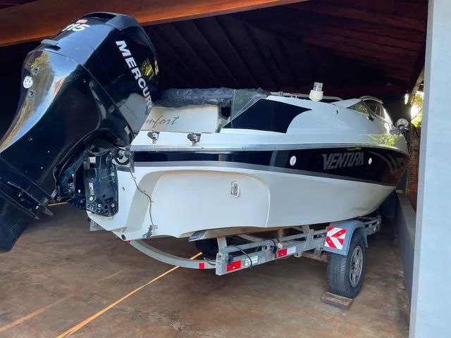 Lancha Ventura 215 cabinada oportunidade - Foto 4