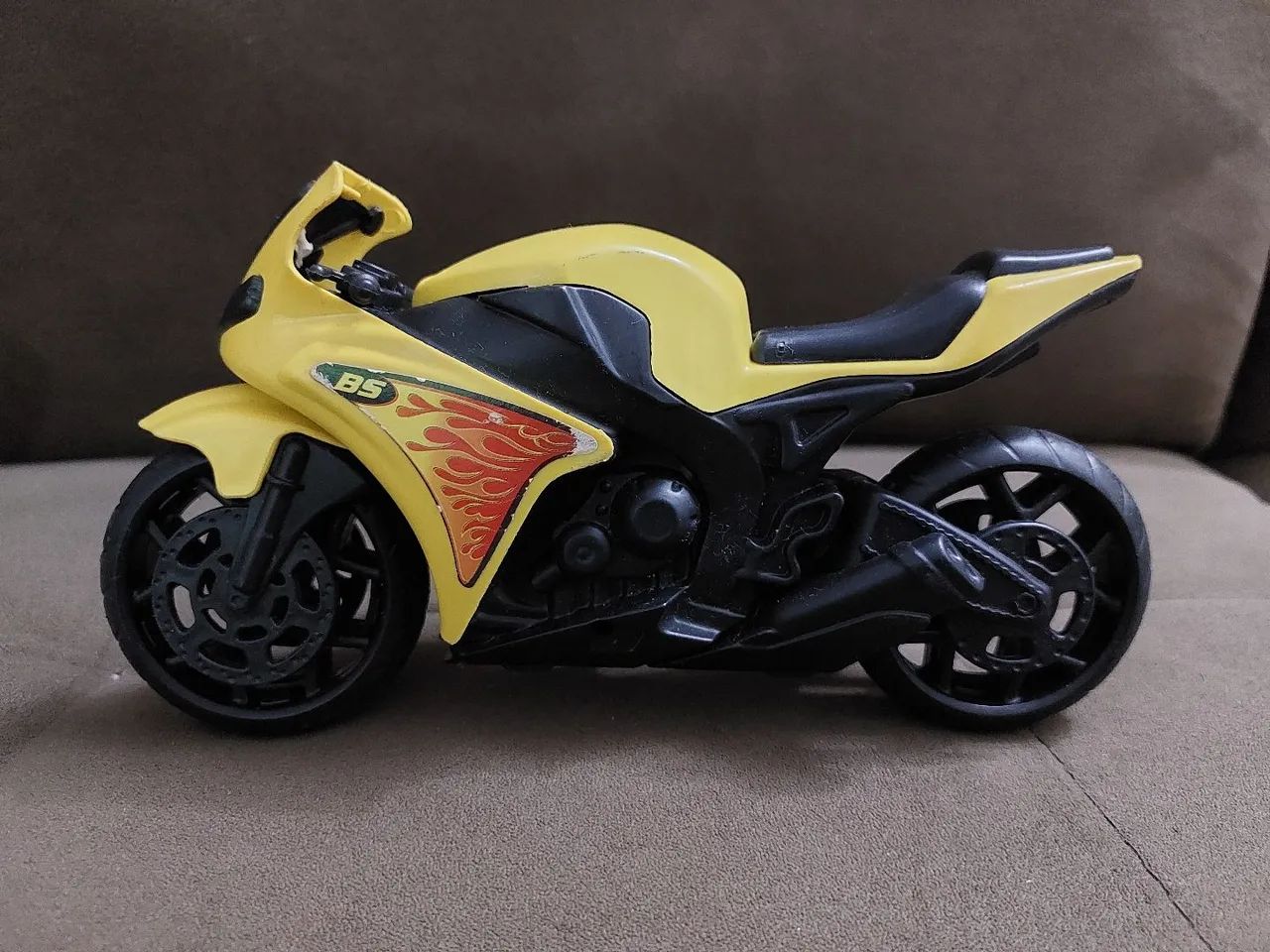 Moto Super Esportiva de Brinquedo + helicóptero Infantil