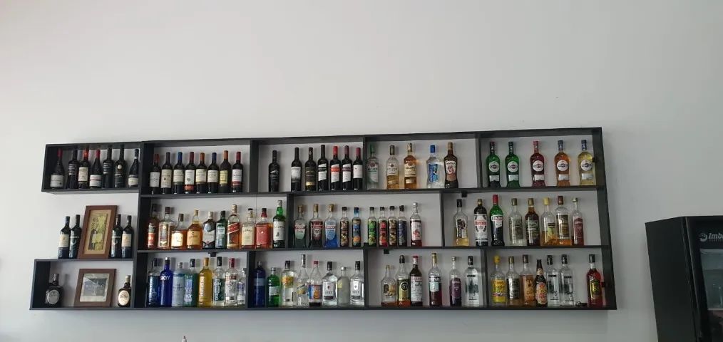 Vende se Painel de bebidas para Bar