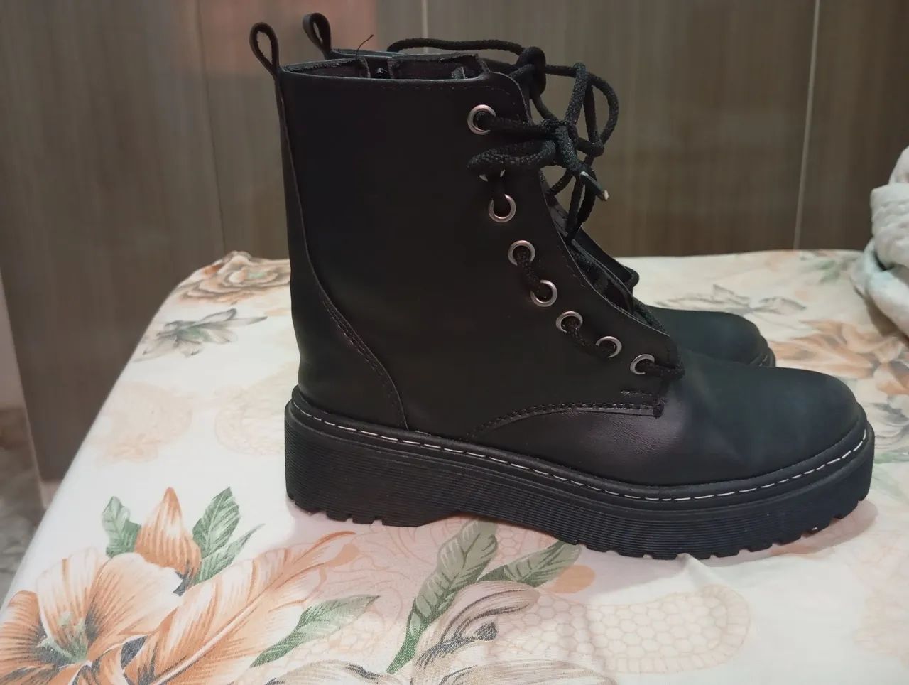 Bota Coturno Feminina Preta - Foto 2