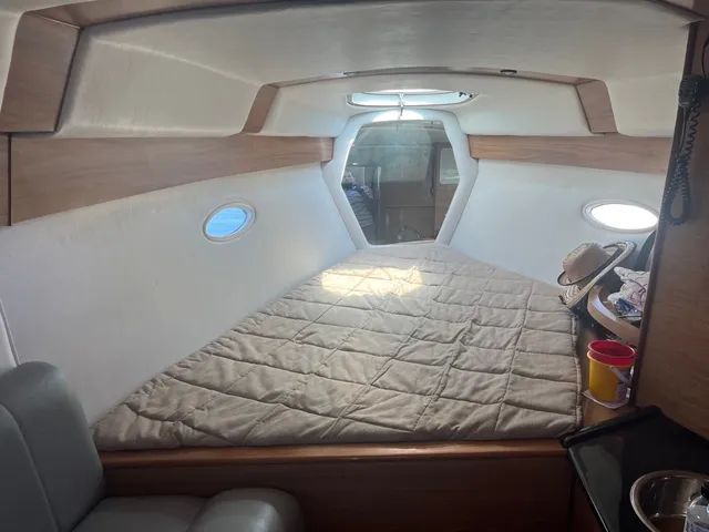 Lancha Real 31 2x Volvo 220hp Diesel 2011 - Foto 5