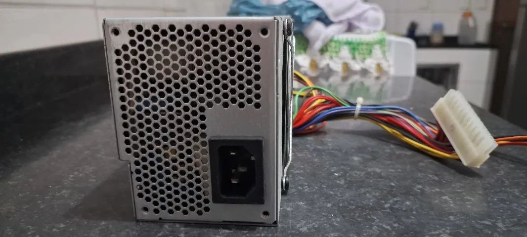 Fonte Lenovo Thinkcentre M57 M58 280w Pc7032 Pc7071 - Foto 3