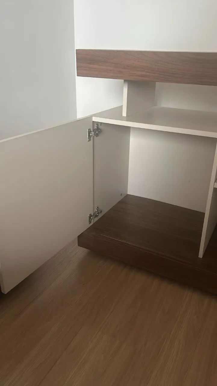 Rack para TV com design moderno - Foto 3