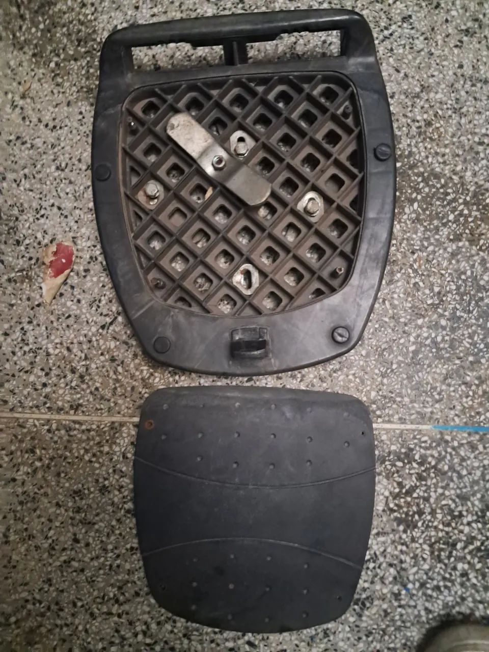 Suporte universal de bau 
