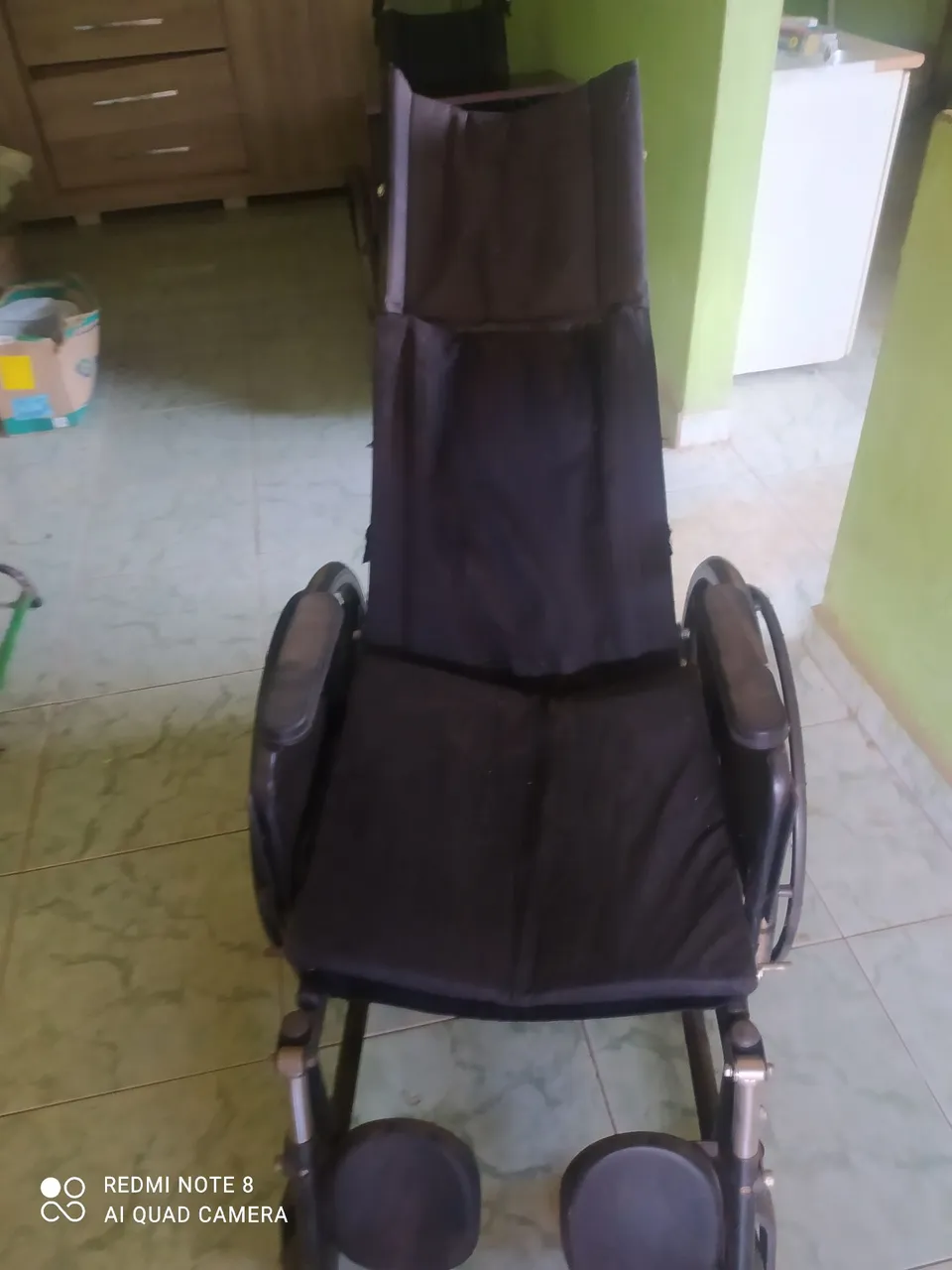 Cadeira de Rodas Confortável e Prática