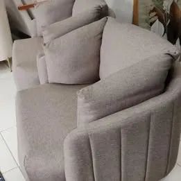 2 Poltronas Flamint Simples no Bege Escuro - Foto 2