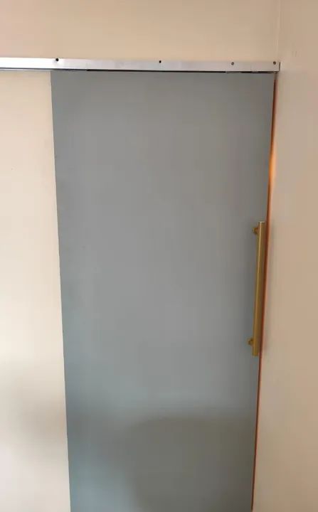 Porta de correr com trilho  - Foto 2