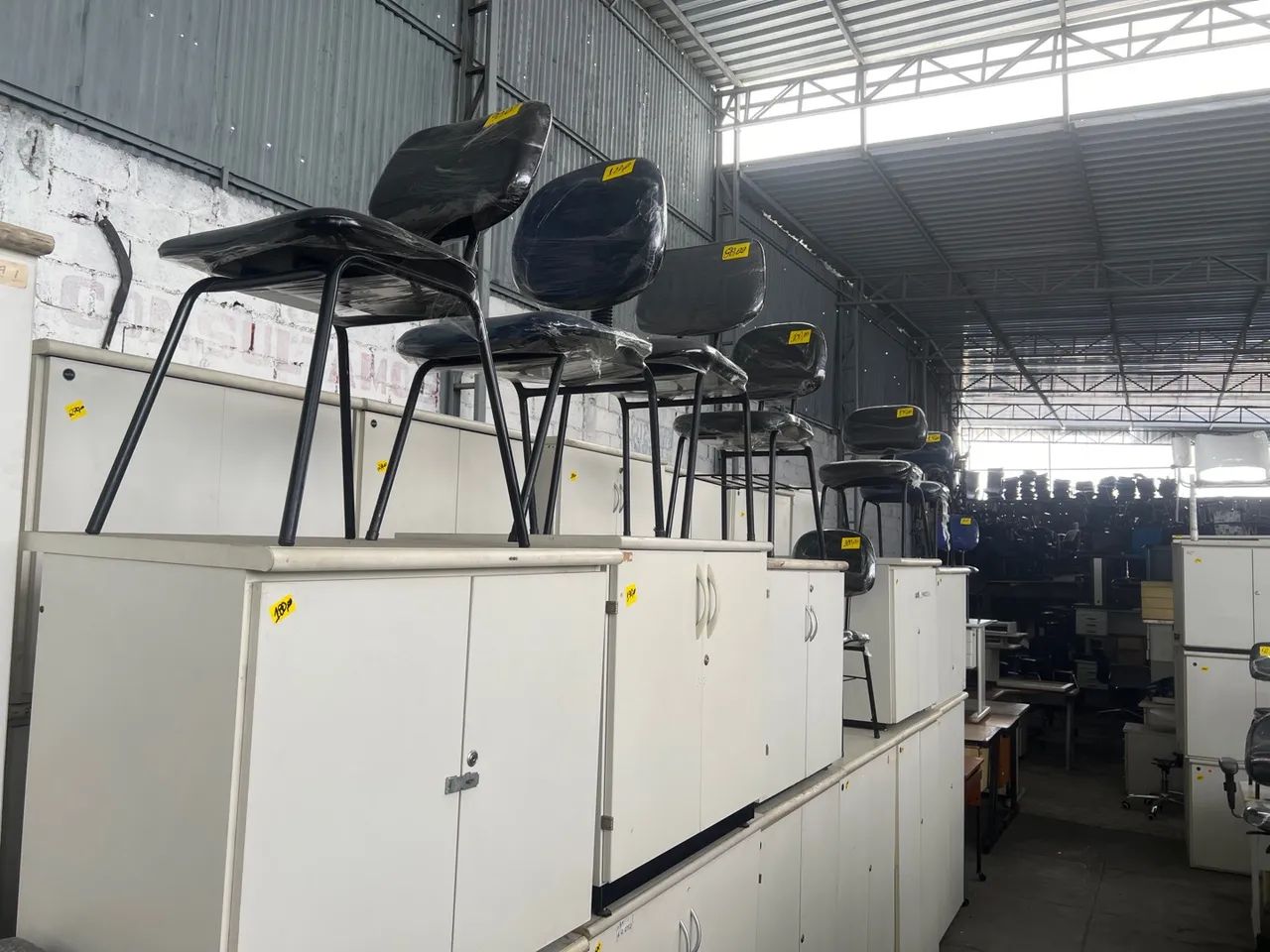 Cadeiras de Escritório - Diversos Modelos - Ótimas Oportunidades! - Foto 6