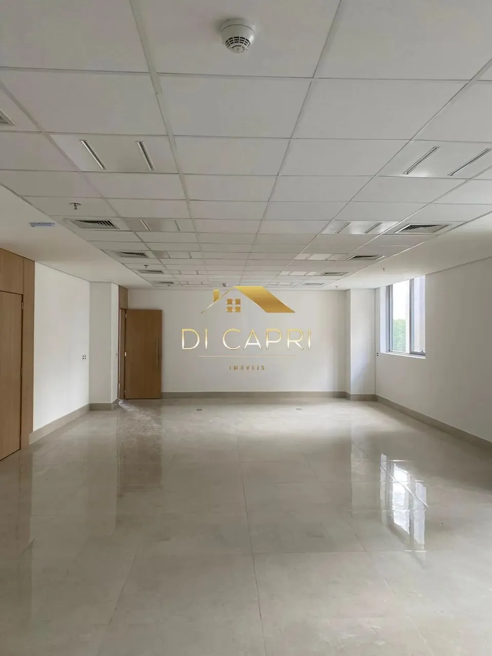 Sala 223m² próximo ao metrô Carrão