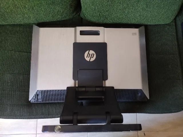 HP Z1 Workstation Com defeito Aceito Trocas  - Foto 2