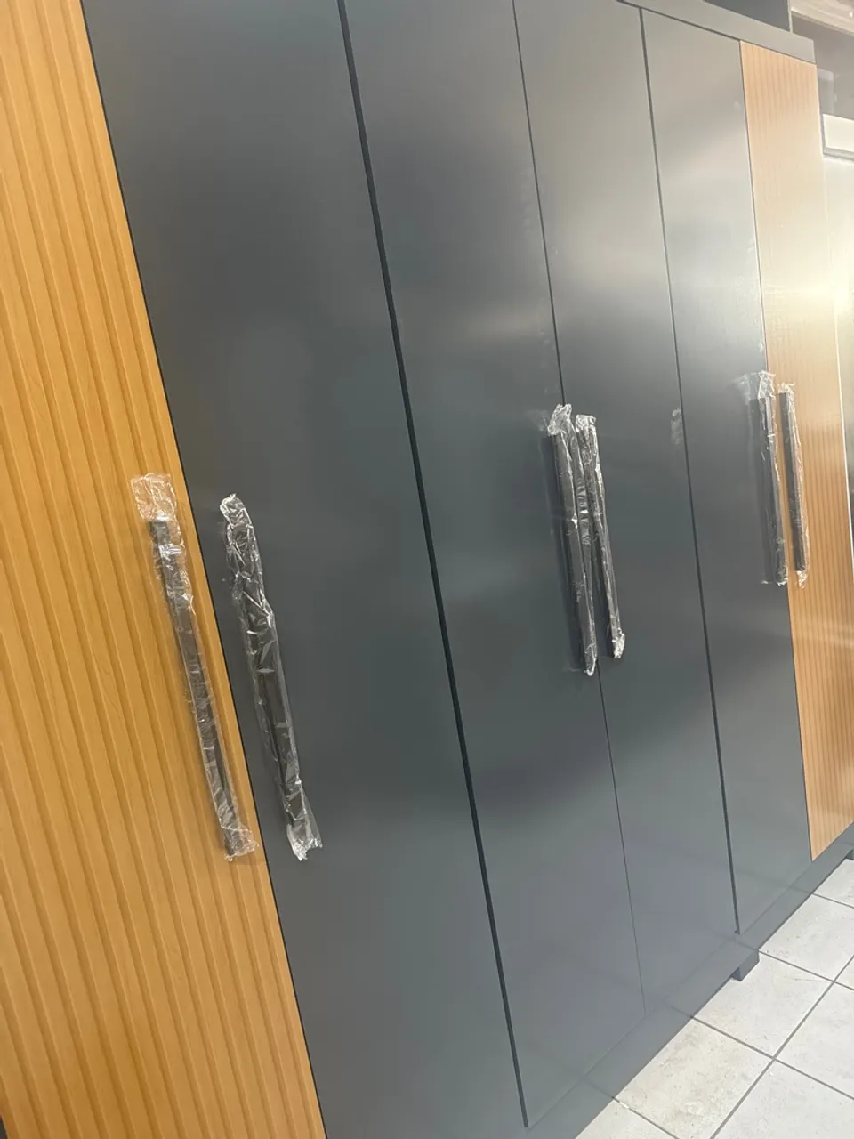 Guarda-Roupa entrega e montagem grátis 
