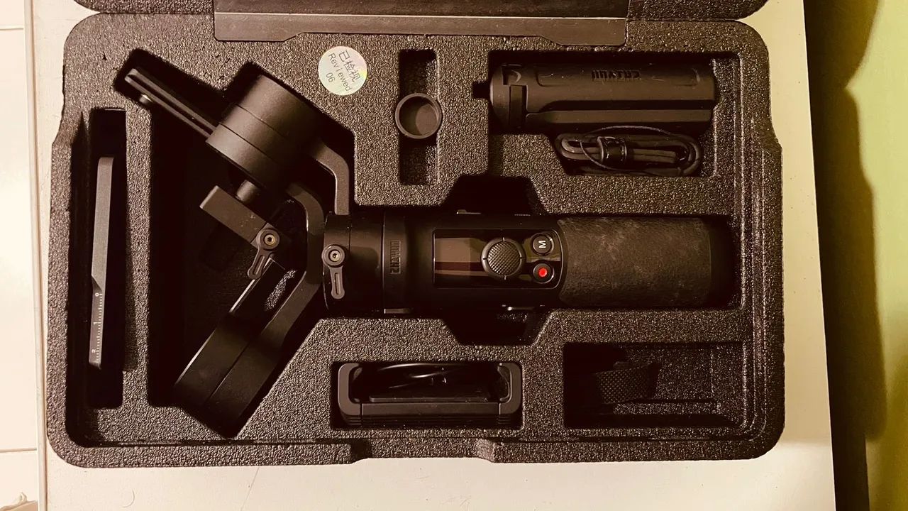 Gimbal / estabilizador de câmera Zhiyun Crane M2