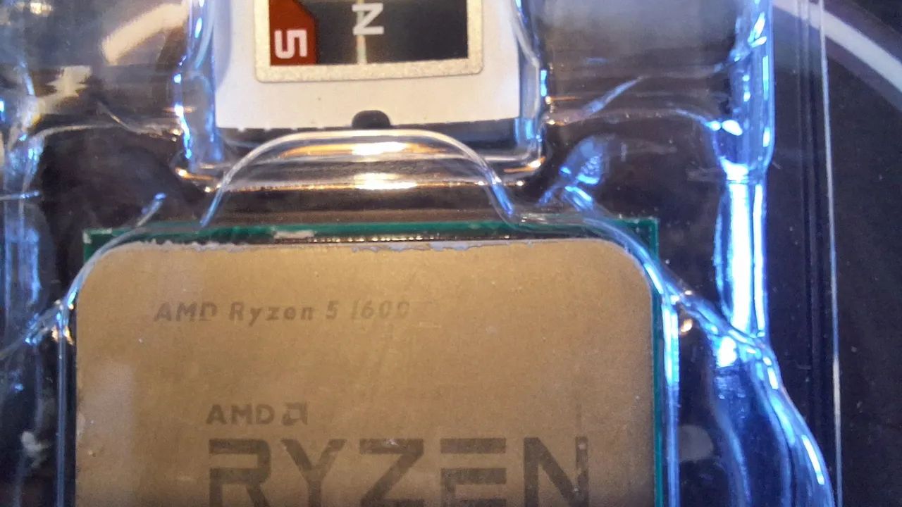 Kit Upgrade Ryzen 5 1600 e 2x8GB DDR4 - Foto 4
