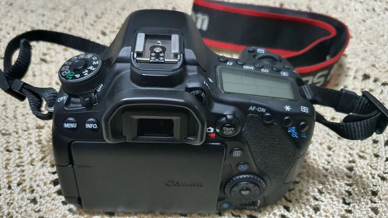 Canon EOS 80D perfeita c/ lente, acessórios e caixa! - Foto 4
