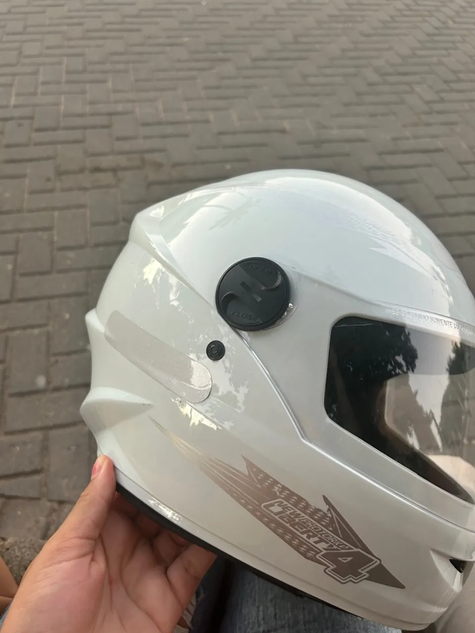 Capacete de Moto - Novo - Tamanho M