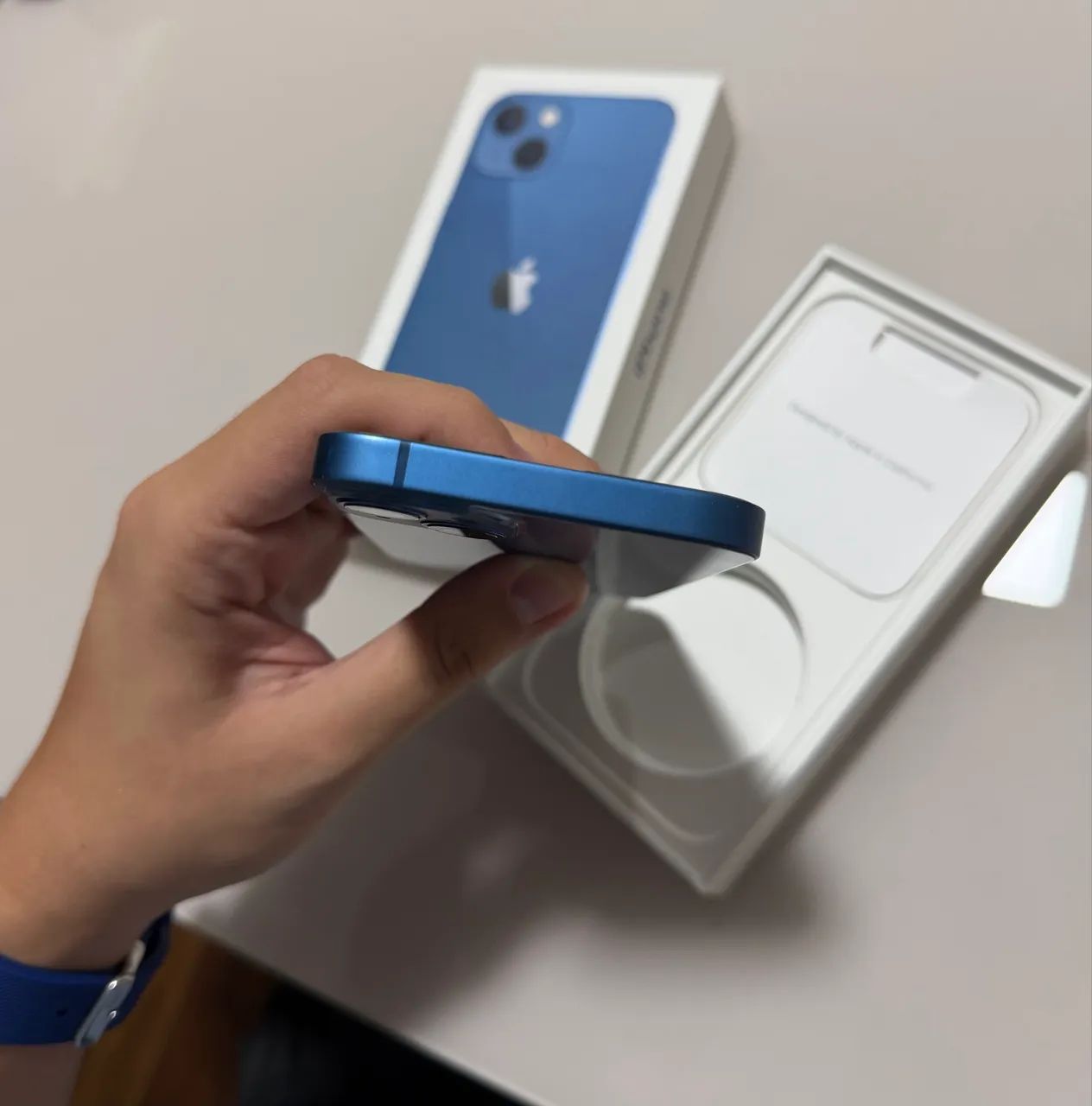 iPhone 13 256GB Azul | Completo | Ótimo Estado - Celulares e
