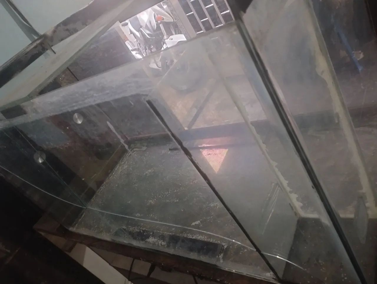  Leia anúncio. Aquário de vidro grande de 1 metro. - Foto 3