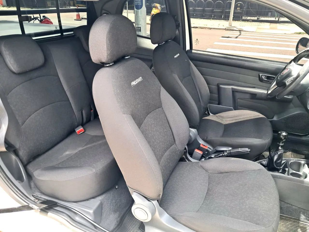 Fiat Strada Freedom 1.4 Flex 8V CD 2019 - Foto 10