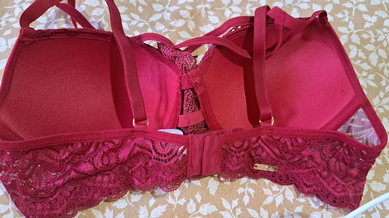 Conjunto de lingerie vermelho com renda - Foto 3
