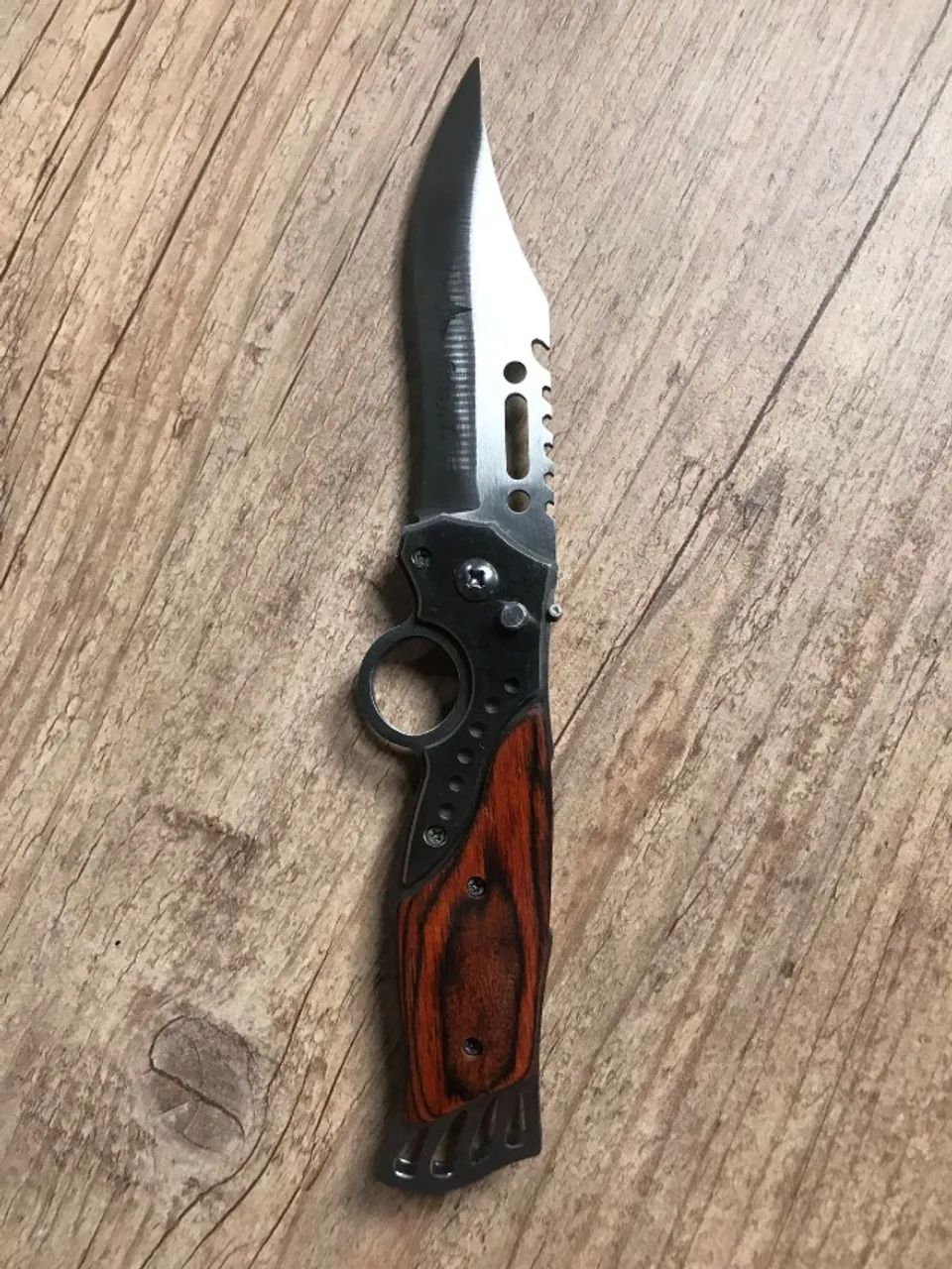 Canivete automático com cabo de madeira - Foto 4